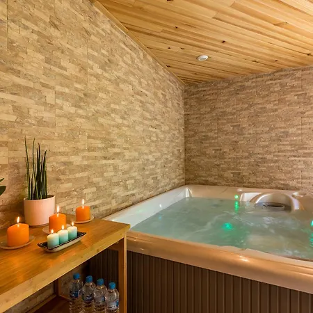 펜션 Sauna - Jacuzzi - 100% Prive - L'estantada Linxe